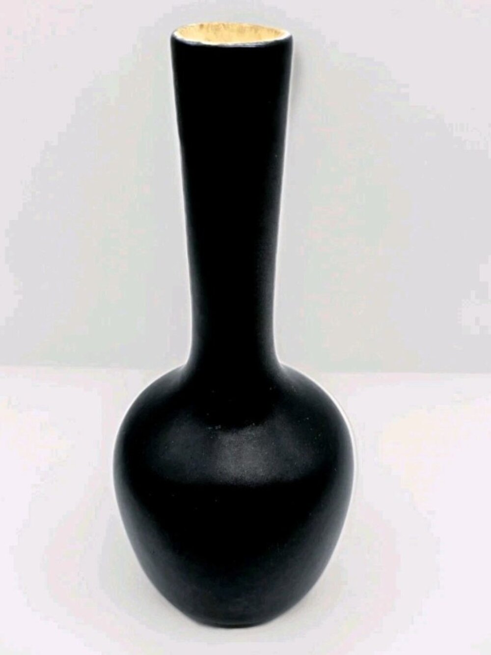 Royal Haeger Art Pottery Bud Vase Black Matte MCM R68 Boho Minimalist Halloween